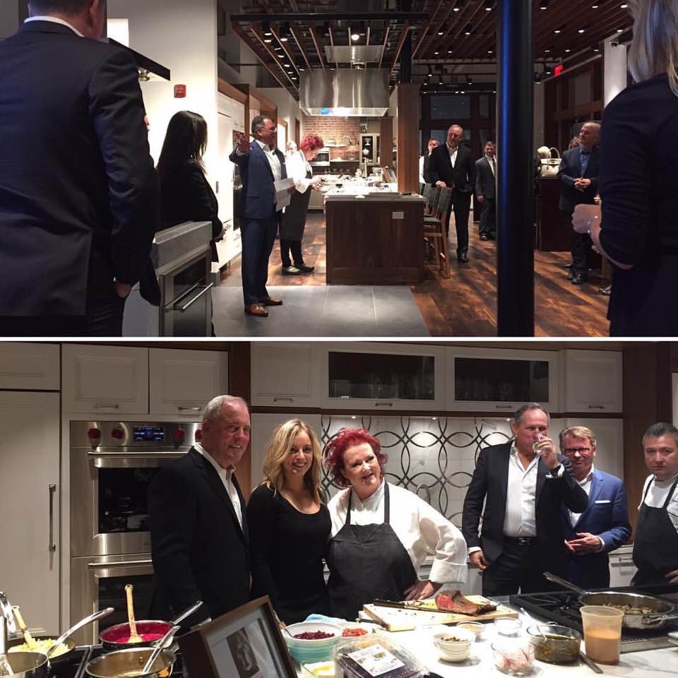 MichaelCarucci_'s tweet photo. "Called a 'Client Appreciation Party, but it's really a 'Gathering of Friends.'" #MichaelCarucci, #GibsonSir #CarucciGroup #LydiaShire https://t.co/WNEca1PIWu