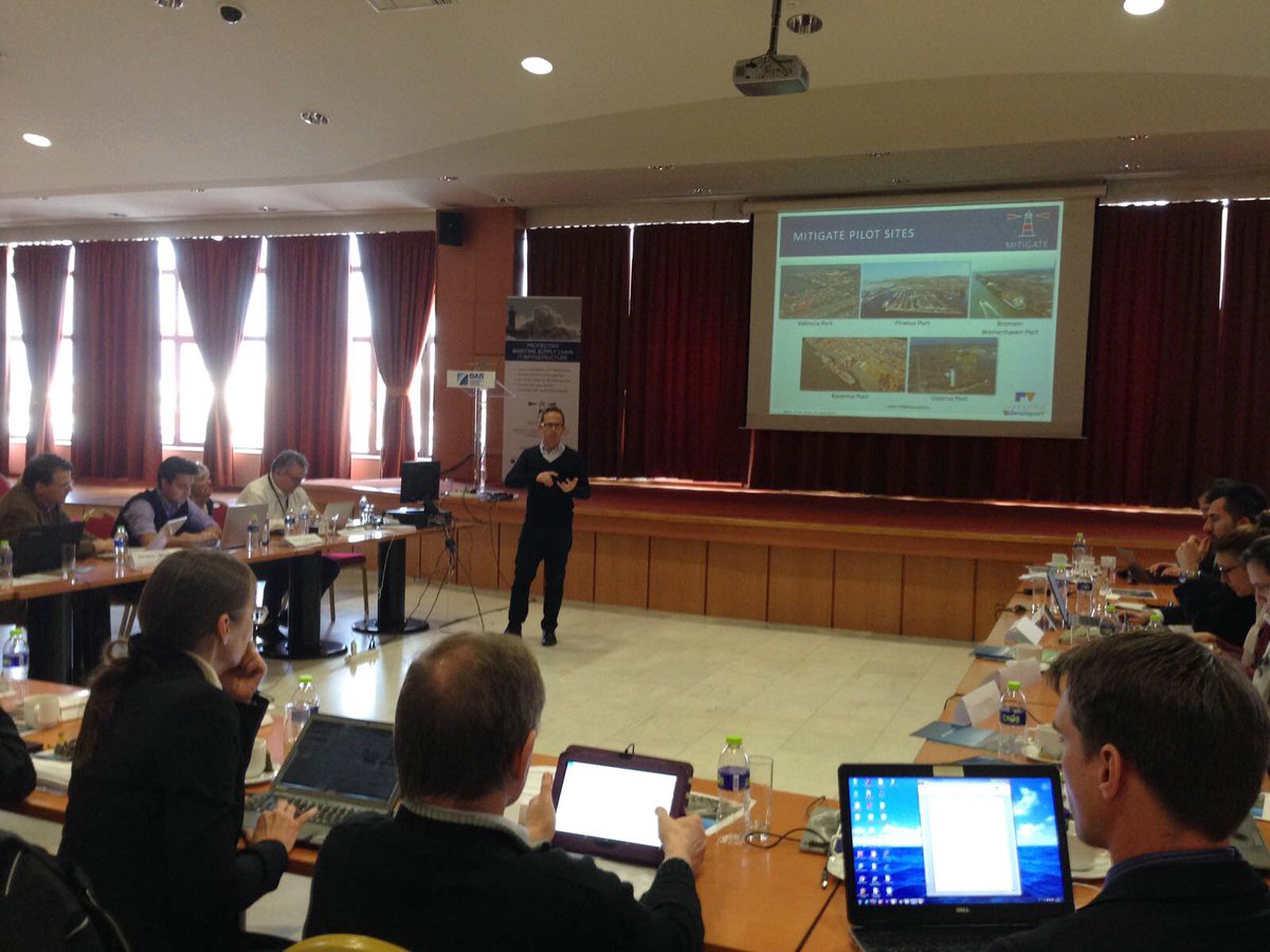 FValenciaport's tweet photo. La Fundación Valenciaport presenta los casos piloto en la reunión de Atenas del proyecto @MITIGATE_EU #Horizon2020 #RiskManagementSystem https://t.co/Gf149RHqYo