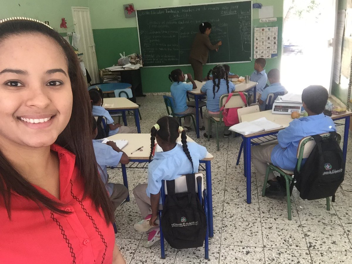 mily_088's tweet photo. Cuando haces lo que te gusta con amor estás recibiendo las mejores gratificaciones ❤️❤️ recibes el cariño de la gente 🤗🤗 https://t.co/VSXFV2wftn