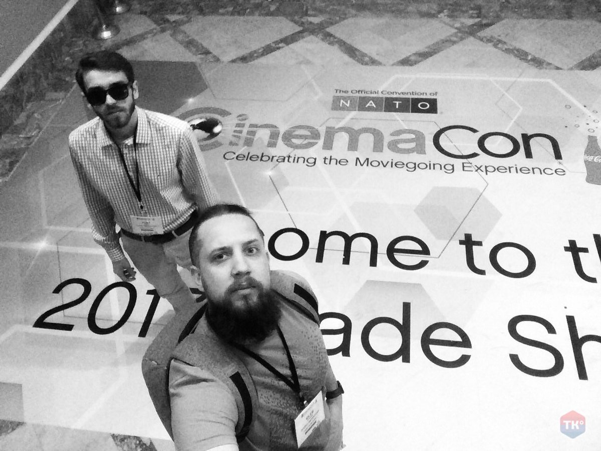 tochkak's tweet photo. #Cinemacon #CinemaCon2017 #tochkak https://t.co/baUnk0aMlL