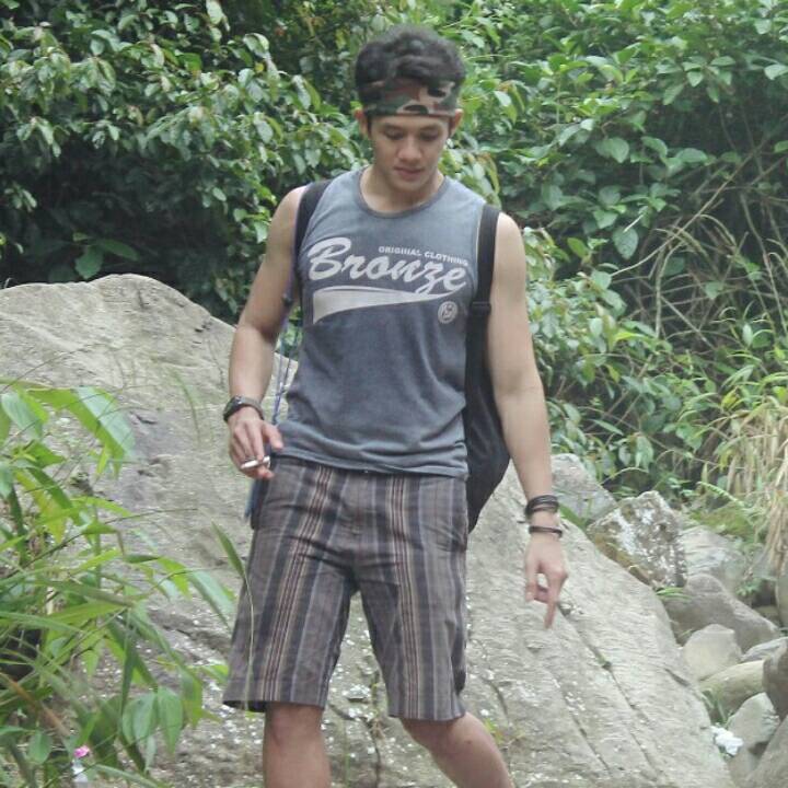 GupisNgedrum's tweet photo. aloooo begadangers #liveme Gupis.Asbakband:
https://t.co/0MbllOiQhK https://t.co/bV88UhAED9