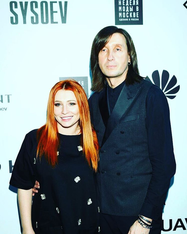 A__Spiridonova's tweet photo. #НеделямодыВМоскве #moskvafashionweek #дизайнер #СергейСысоев #АнастасияСпиридонова #fashion #moscow #sergeysysoev #мода #неделямоды #Голос https://t.co/T1wbJgPBns