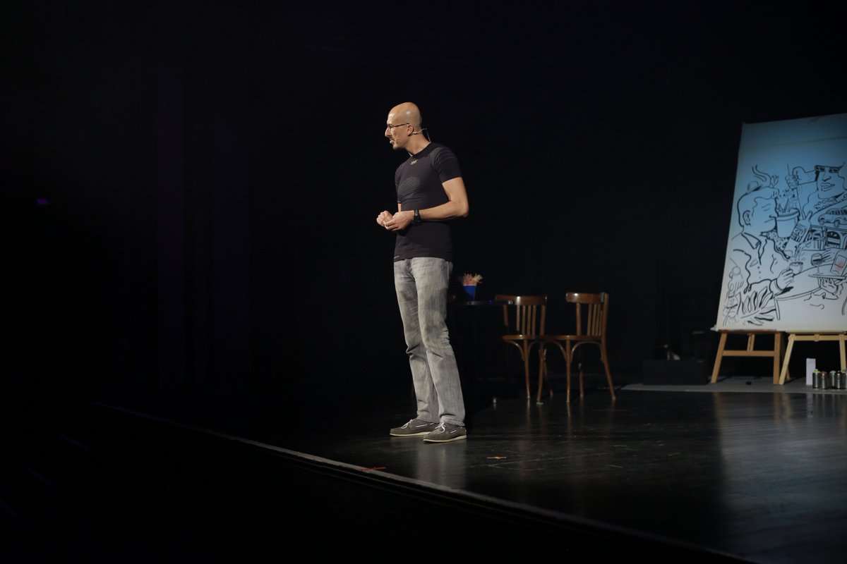 Être entrepreneur c'est cultiver une éthique de la ténacité ! Dernière intervention de Malek Boukerchi #PrixMoovjee2017