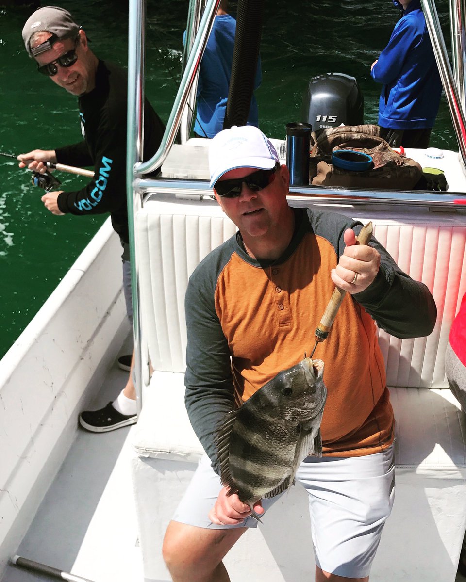 KingofKingsBoat's tweet photo. #Spring break isn't complete without  #fishing! #kingofkingscharters #destinfl @todoindestin @EmeraldCLiving @VisitDestinFL @DestinChamber https://t.co/3QvHa7zc29