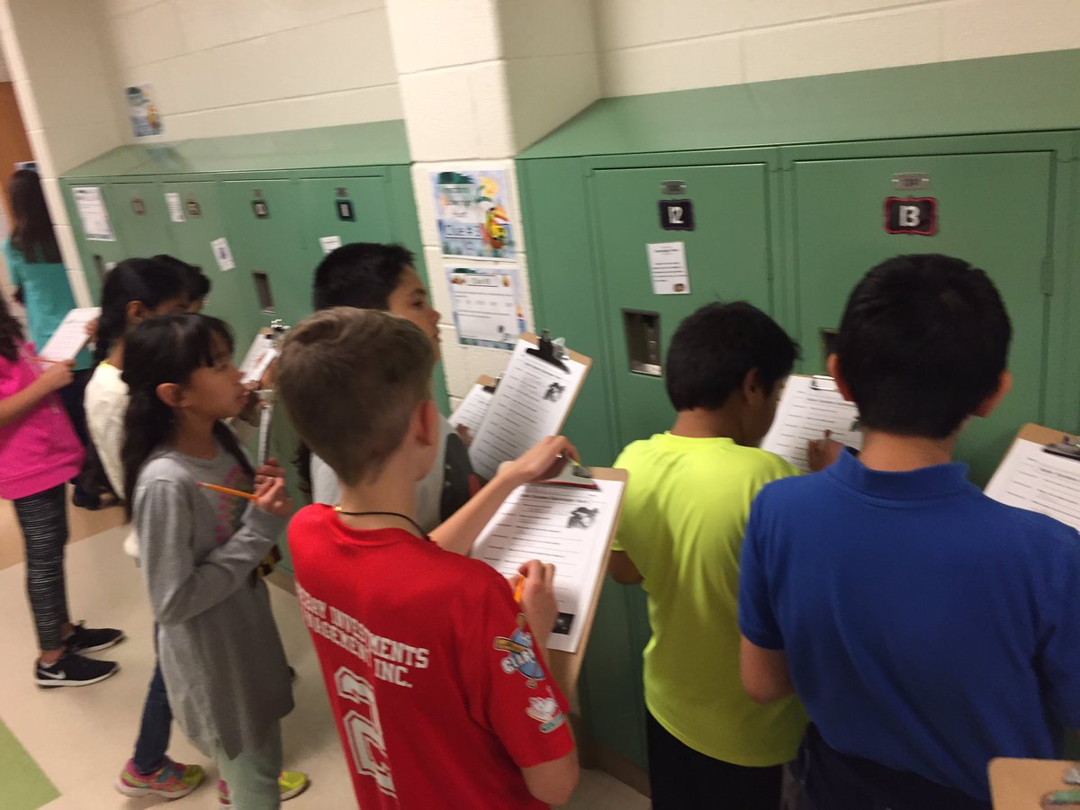 Area3_DLAA's tweet photo. @IrenaHall_WWES students engage in a solar system scavenger hunt this afternoon. #DiscoveringScience https://t.co/hfLVHCHF9d