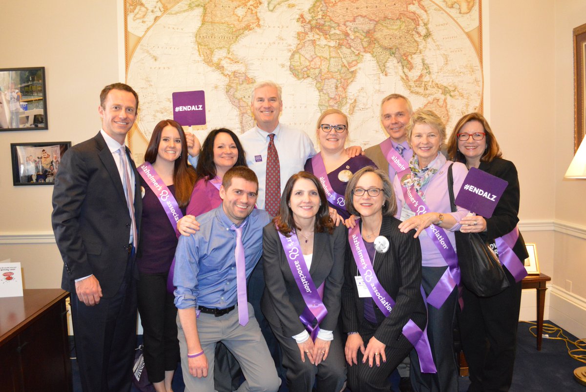Had a great meeting with the @ALZYoungChamps ! Thanks for working to #ENDALZ #alzforum