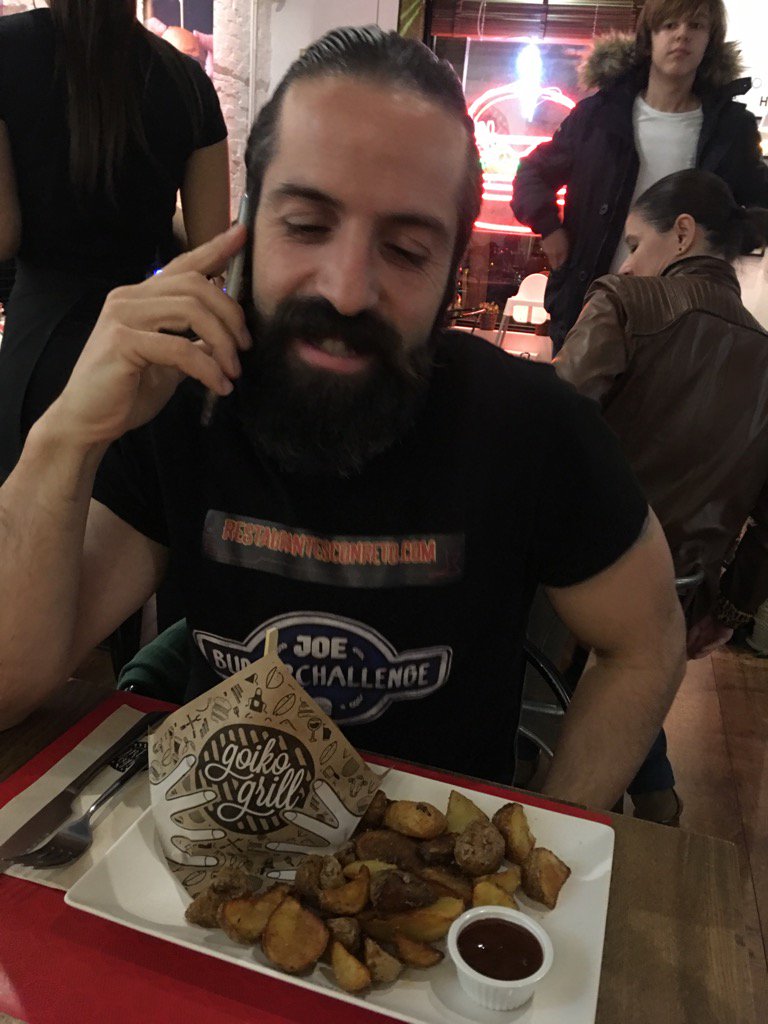 Nuestro retador <a href="/joebuchallenge/">Joe Burgerchallenge🍕</a> probando Hamburgesas en @GoikoGrill ...