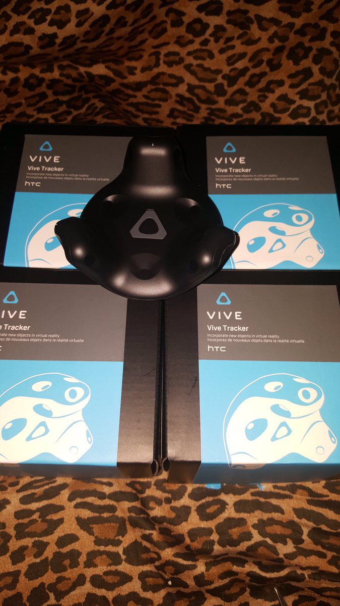 360Minute's tweet photo. That was fast @htcvive @SteamVR ! @unity3d + FinalIK = full body tracking in VR, AR and live performances. #HTCviveTracker https://t.co/Hko3X2cgOs