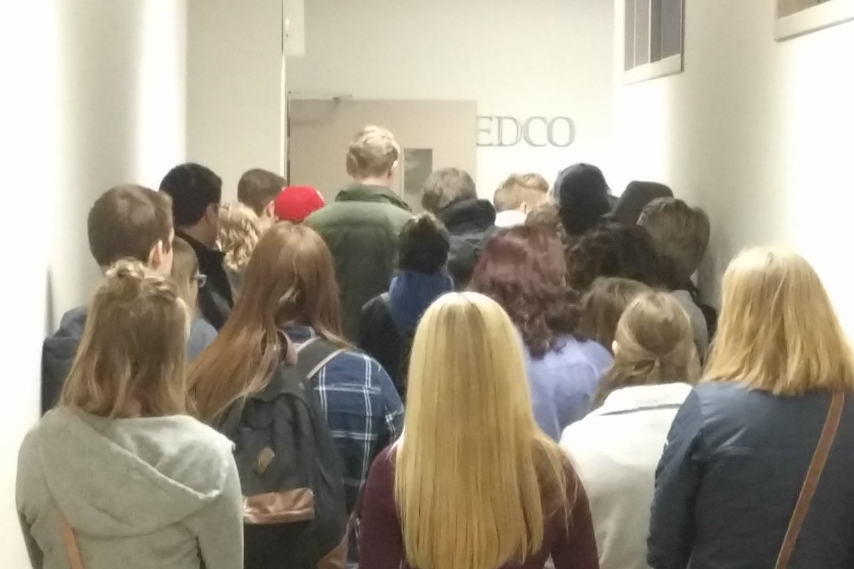 Delighted to welcome a class from <a href="/rideauheightsps/">RideauHeightsPS</a> to <a href="/InnovationCan/">Innovation Corridor 🇨🇦</a> this morning to learn about the park and Summer Company! #ygk #TeamYGK