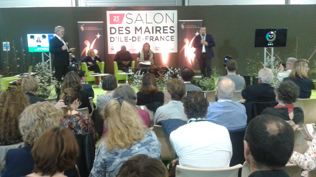 AMIF_asso's tweet photo. #SMIDF le #Maire de @VilleIgny défend le projet #accessibilite devant notre jury. Le #handicap doit être traité sous la forme de l'inclusion https://t.co/eHhMYmyRyp