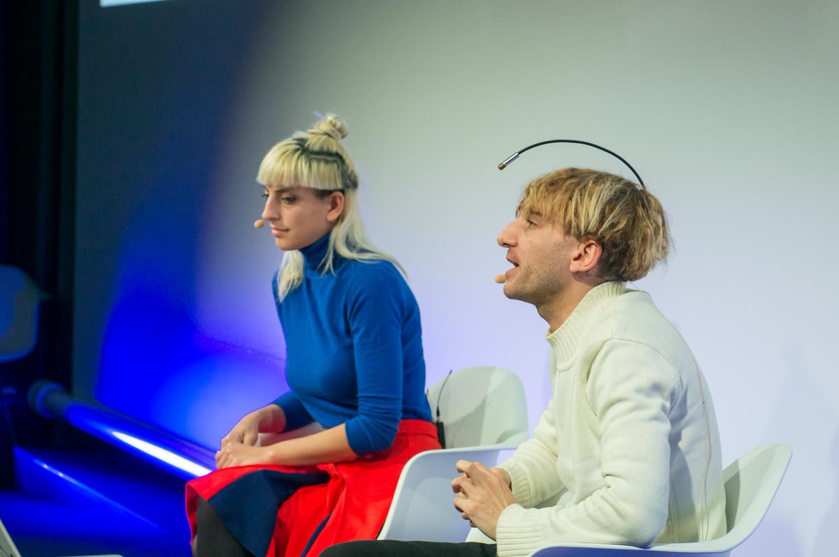 yellowbylaposte's tweet photo. Devenir #Cyborg 🤖 pour développer nos sens et mieux comprendre & respecter la #planète 🌎
https://t.co/mhQYB5JXDC
@moonribas @NeilHarbisson https://t.co/4begf550ia