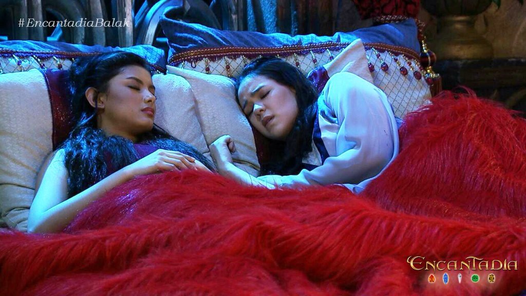 wickedjolie's tweet photo. Magkasama sa Pagtulog, sa Pagtawa, sa Pag-iyak. 
Hanggang Kamatayan! 😢

#JusticeForLiraMira
#EncantadiaPalaisipan https://t.co/T3LlGUq1SH