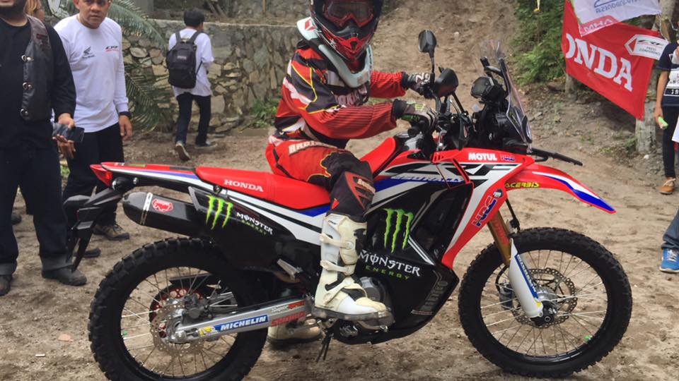 new_ALLOutbound's tweet photo. #CRF250cc at mini track #ALLOutbound https://t.co/ANCZwmWS3k