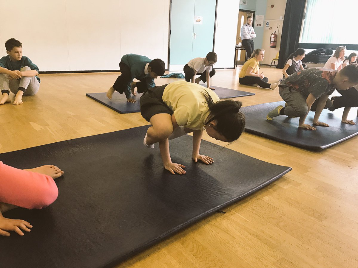 lillingtonschy6's tweet photo. An amazing afternoon of yoga in Y6. Thank you @stonemonkeycafe for coming in and teaching a class, the children LOVED it! https://t.co/5K2amZfyUU