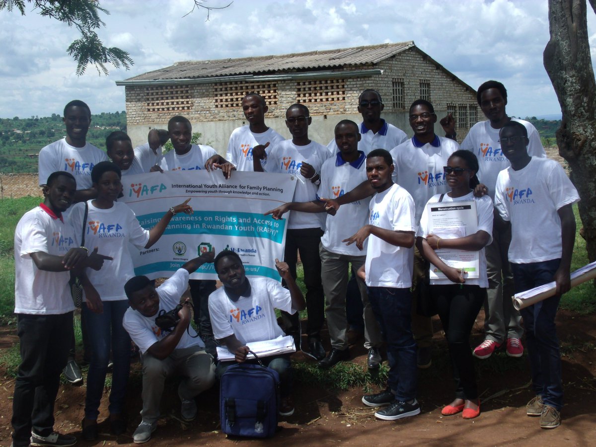 iyfprwanda's tweet photo. today @iyfprwanda was #gisagara teaching #youth about #familyplanning and SRH. @RwandaGov @DianeGashumba @Imbuto @MoHRwanda @HDIRwanda https://t.co/oaNcpAhYT2