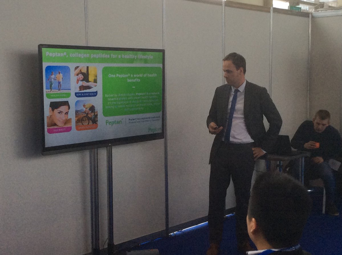 Peptan expert Dr Daelman @Rousselot_JD presents @CPhIWW Russia the science behind Peptan collagen peptides