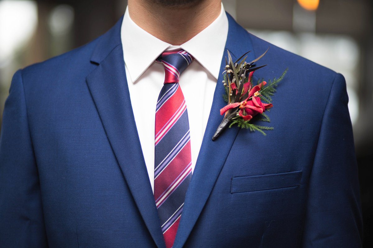 The hottest trend in men's #wedding attire has us blue all over! #weddingwednesday #menswear bourbonandbloom.ca/single-post/20…