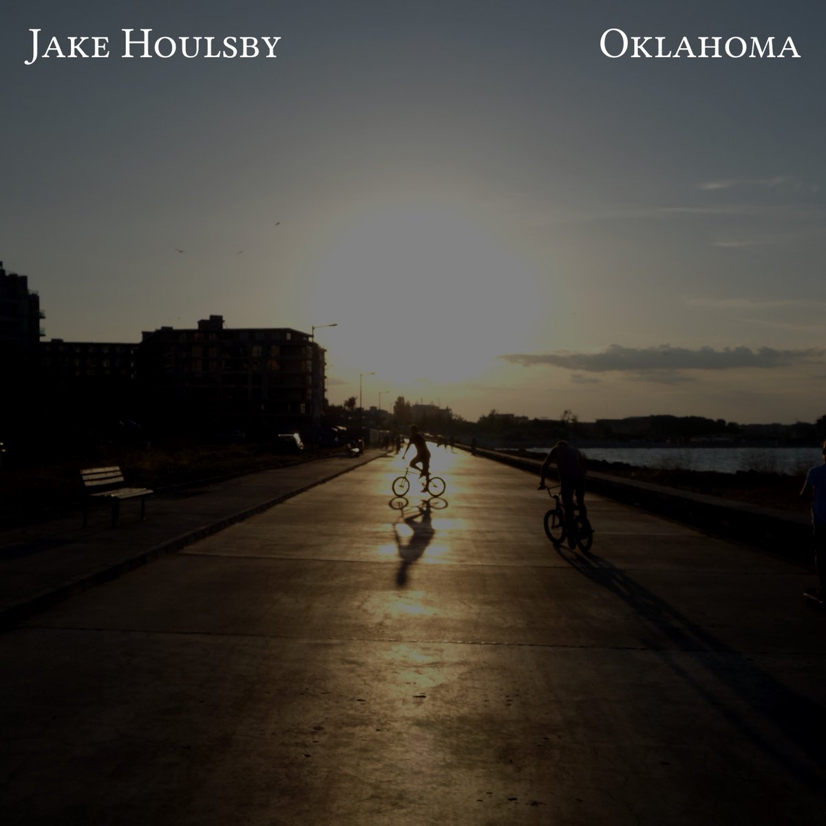 Oklahoma is now live on <a href="/themusicninja/">The Music Ninja</a>! Thanks to @TheNinjaClayton for premièring it. Hope you like it...
themusicninja.com/jake-houlsby-o…