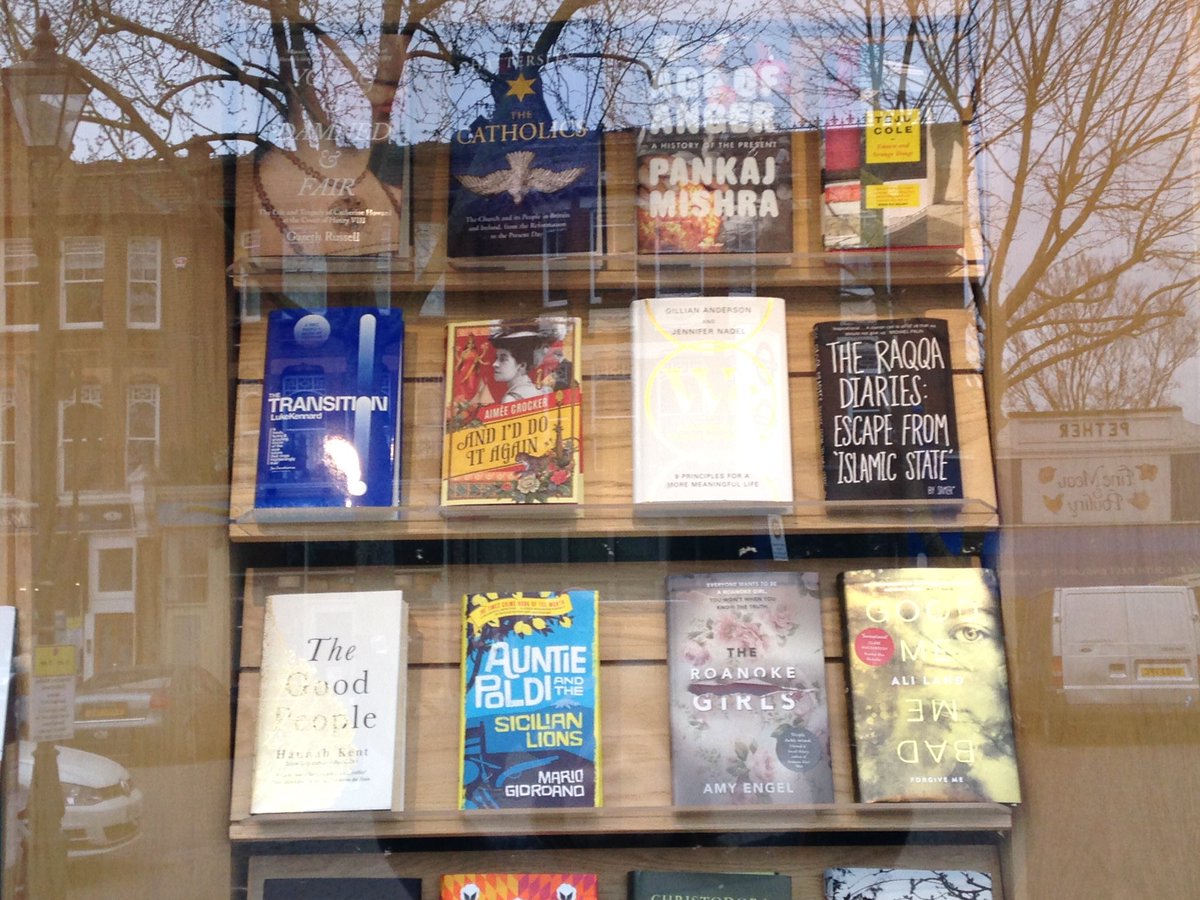 HoZ_Books's tweet image. HoZ ❤️ @kewbookshop. Thanks for such a spread and a lovely visit! Especially fab to see #AndIdDoItAgain in the window.