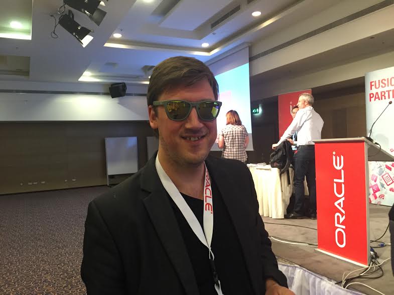 TryAndWinApp's tweet image. We don´t stop! Now...Congratulations to the winners of @avantic sunglasses. You look great! #PasSForum @soacommunity