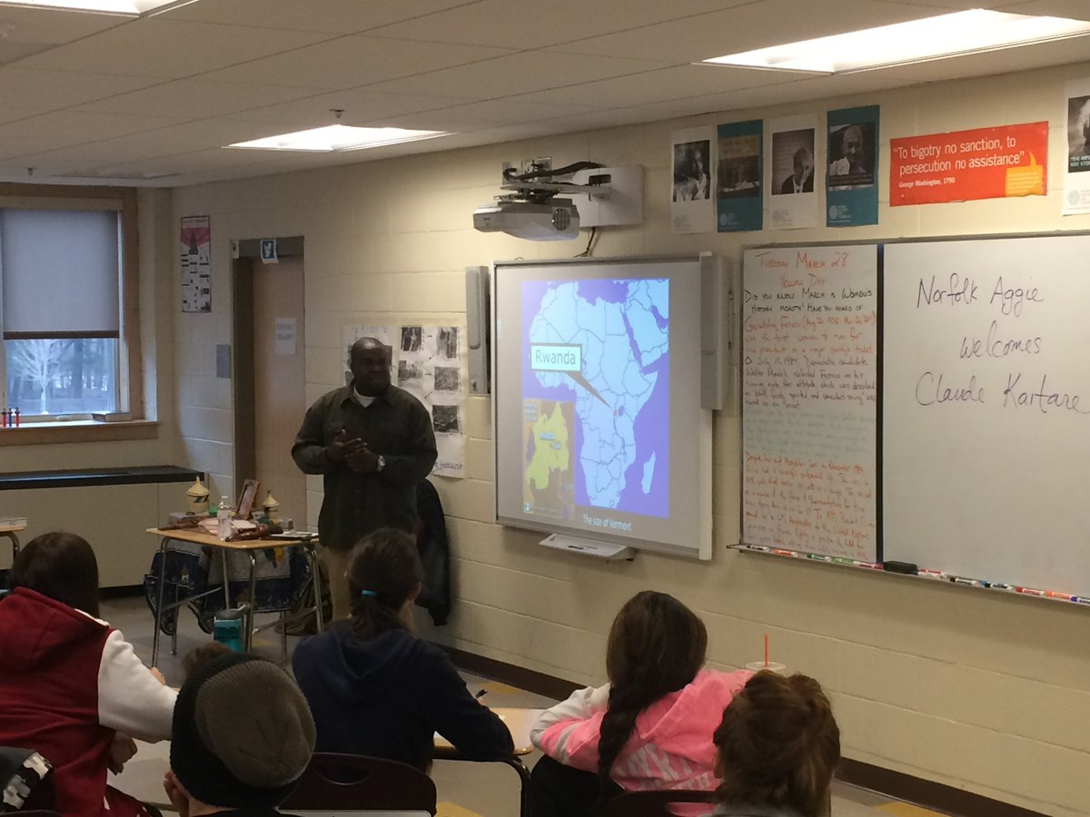 #SurvivorSpeaker Claude Kaitare shares with @NorfolkAggieHS students on his experiences during the #RwandanGenocide #TeachIt @facinghistory