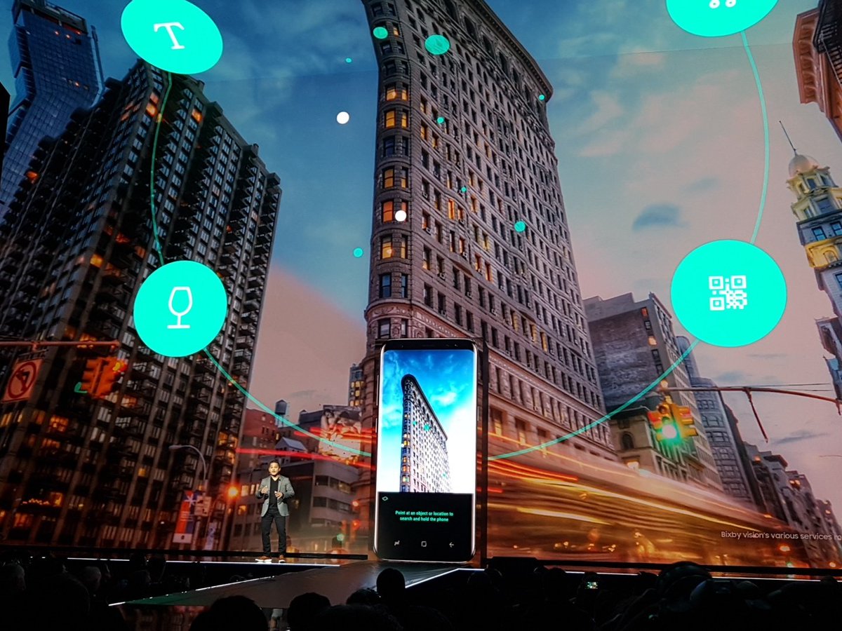 Bixby can recognise objects and link to them online. #Unpacked2017
