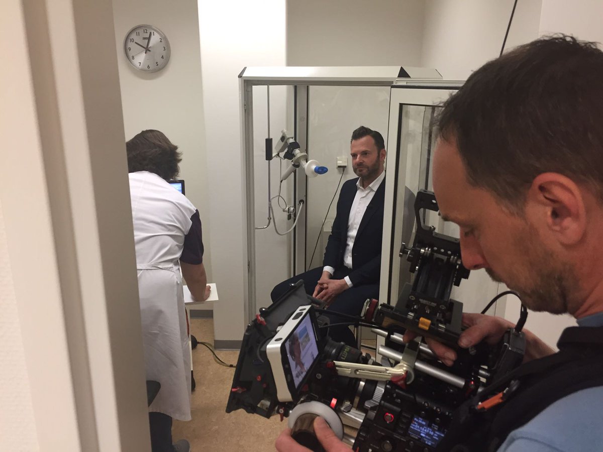 pointer_kroncrv's tweet photo. Longarts Drent wil graag meer overleg met UWV. Presentator Teun van de Keuken sprak haar voor onze UWV-reportage.
https://t.co/N5ULxllzp6 https://t.co/b4WYGBoHVB