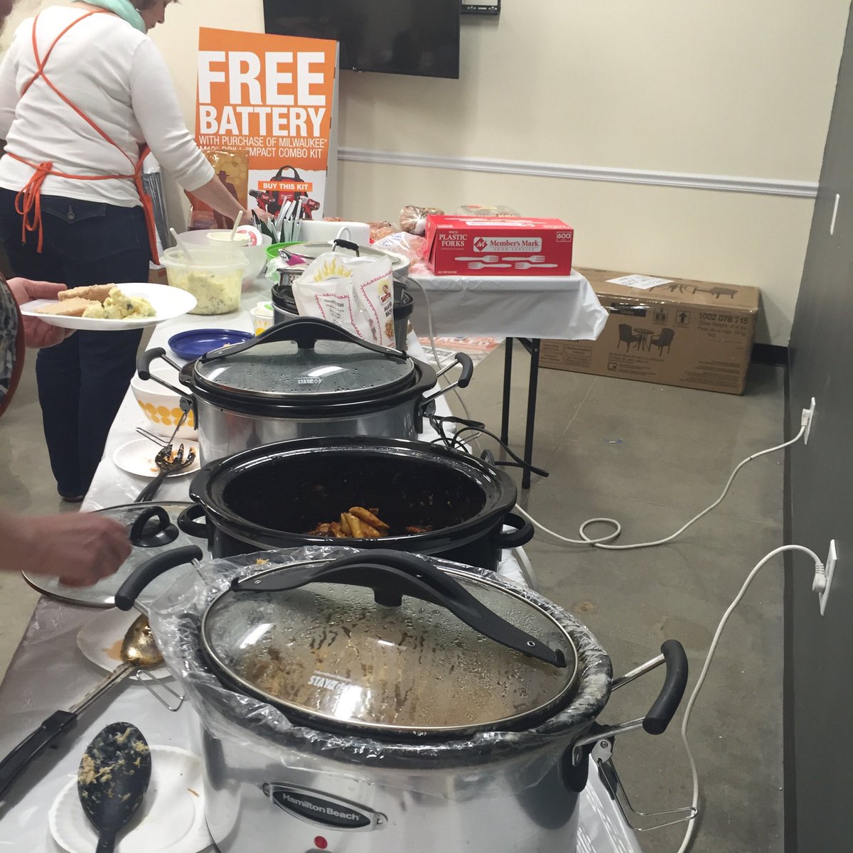 tonya_wolfe's tweet photo. Such great hearts here ❤thank you for the homer fund luncheon! @kelly_broyles @Paul_Haitsch @thdshawn1 @ThdColerain https://t.co/qpcgVoPfMR