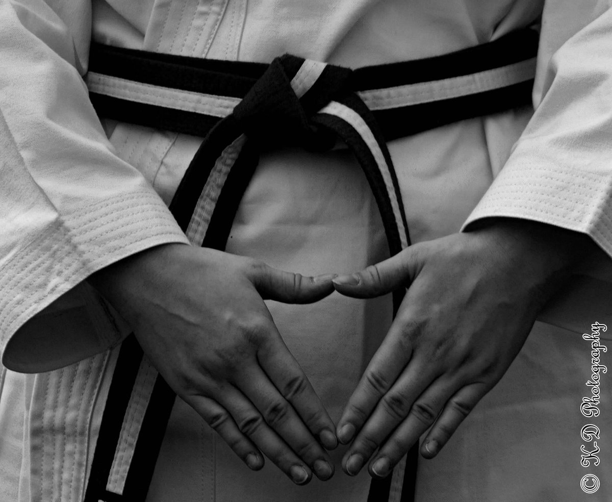 _KDPhotography's tweet photo. We've been out taking some images of Heather, whilst she was practicing her Karate. If you'd like to shoot with us,  get in touch!  #photos https://t.co/EzLoHt07gs