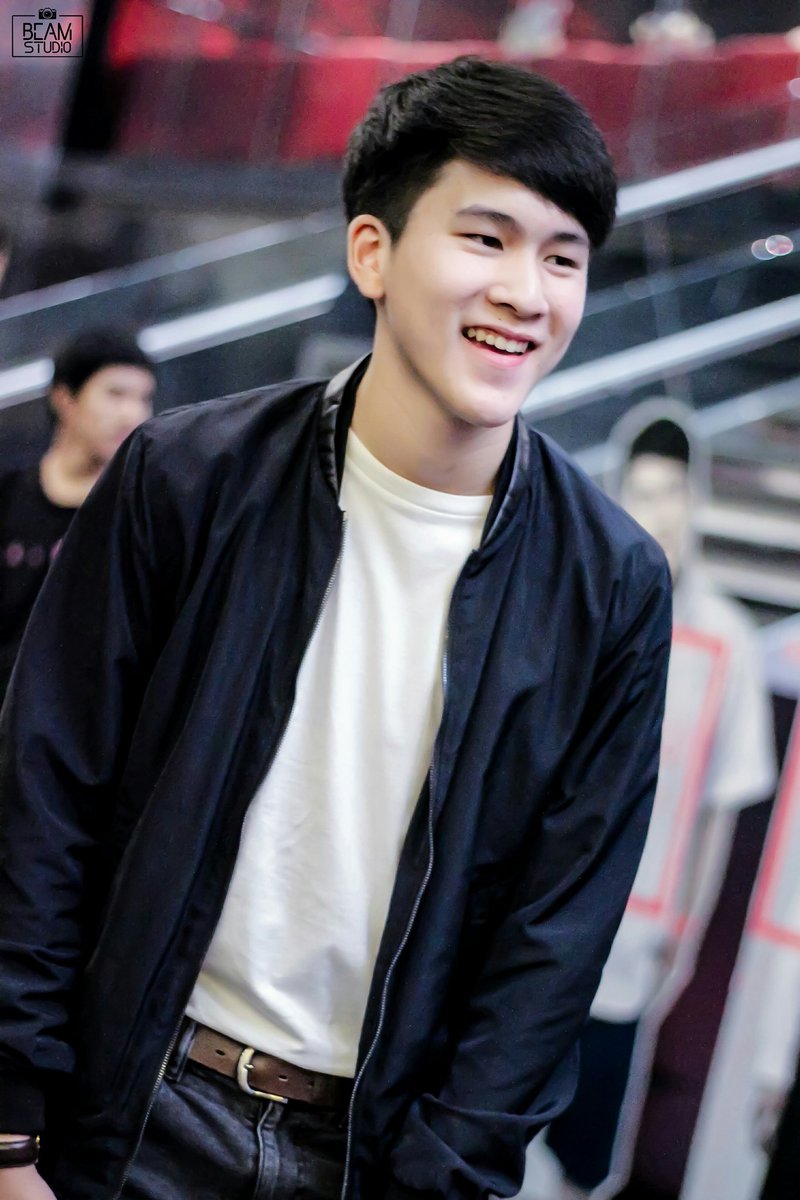 bbeamstudio's tweet photo. ให้เจ้าเป็นเด็กดี ให้เจ้ามีพลัง 
ให้เจ้าเป็น ... เป็น บุณยกรคนชิคที่น่ารัก ตลอดไป 🎂 @Beam_Boonyakorn 
#Beam16thBD https://t.co/uGkdAQ8oLs