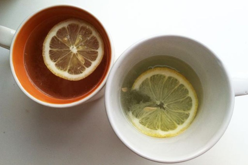 Drinking lemon water has a ton of benefits - why do you like to drink it? apurifiedlife.com/blog/why-drink…