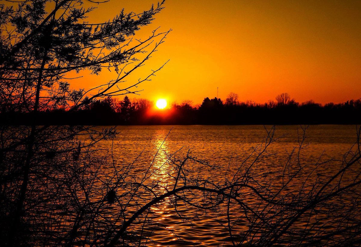 hiltzvictor36's tweet photo. @PureMichigan #Sundet #FlintMichigan #MottLake https://t.co/n3iaASlnzX