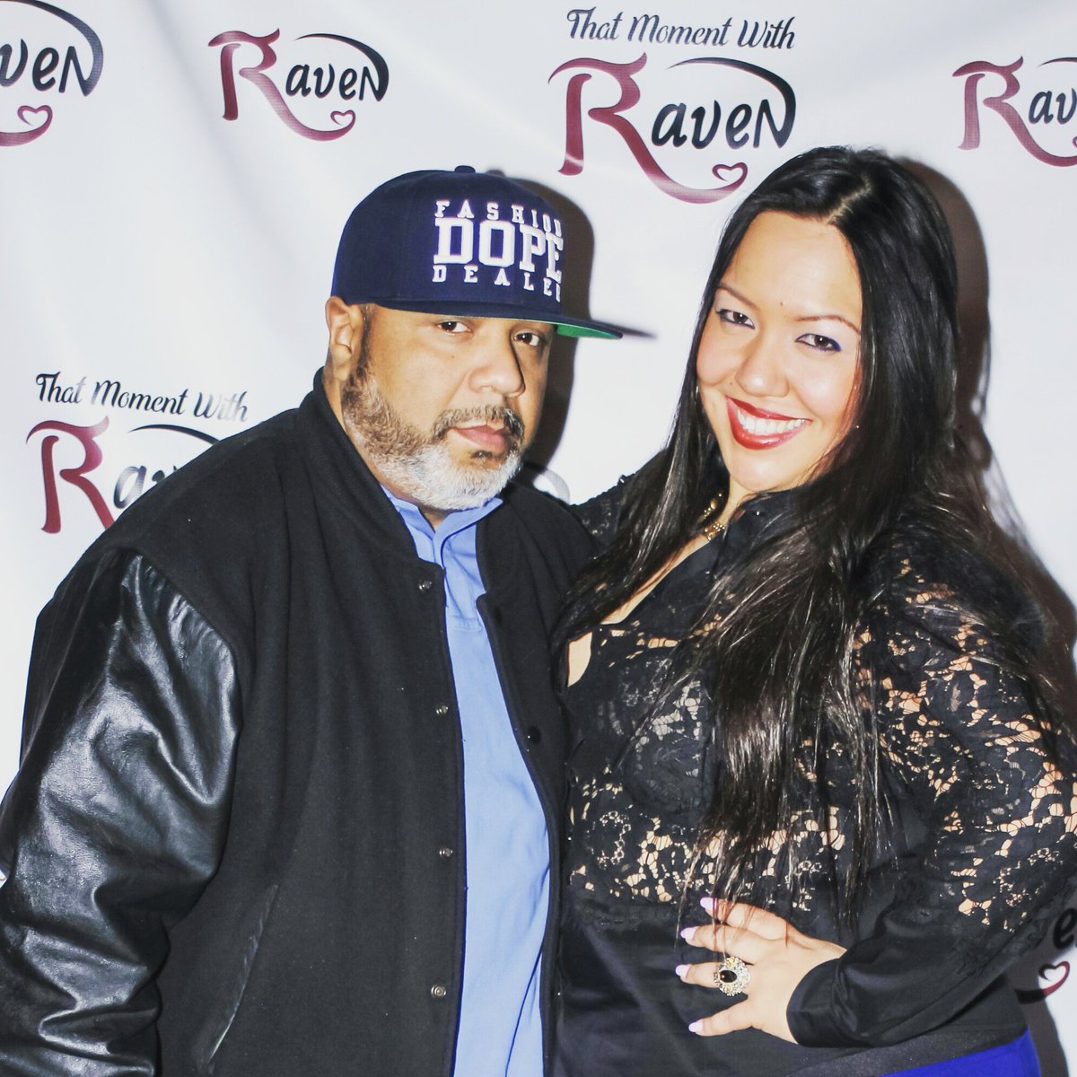 BlazinEurasian's tweet photo. Me and @BreakBeatLou. Yesiree, got him to show up & show FACE at my launch event. Many thanks Lou. #ThatMomentWithRaven https://t.co/kiP2wf6oZB
