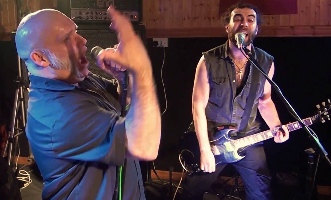 MetalGuatemala's tweet photo. Nuevo videoclip de BLAZE BAYLEY para el tema "Escape Velocity" https://t.co/phJwKOPlqr
#realblazebayley https://t.co/qb8OgwckWE