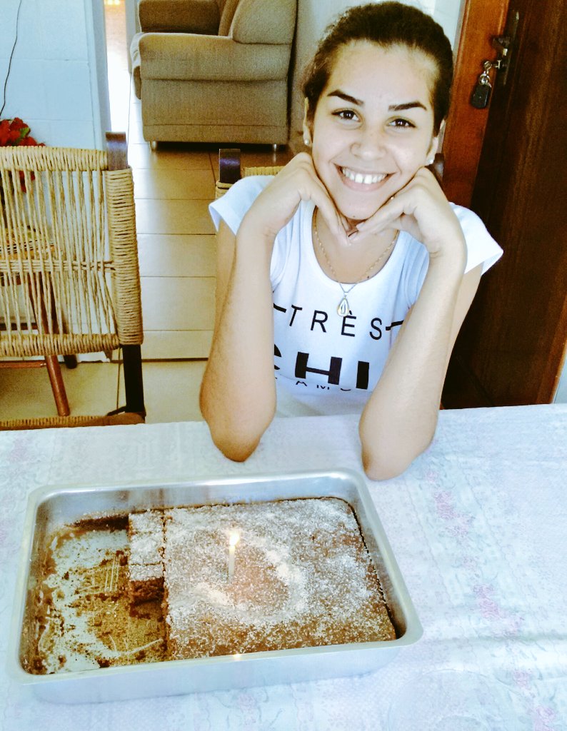 lariisthe1's tweet photo. Jess tambรฉm tem velinha ๐
#HappyBdayJess
โค https://t.co/3g9AoEsZI9