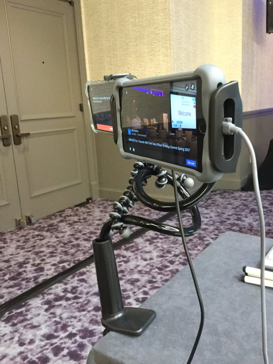 ger_magee's tweet photo. #IBMCDO We will be going live soon on @IBMBigData #Periscope! https://t.co/Fye7XhE5Xi  for full… https://t.co/EUOYXPkDVN https://t.co/r0H5LRr6tn