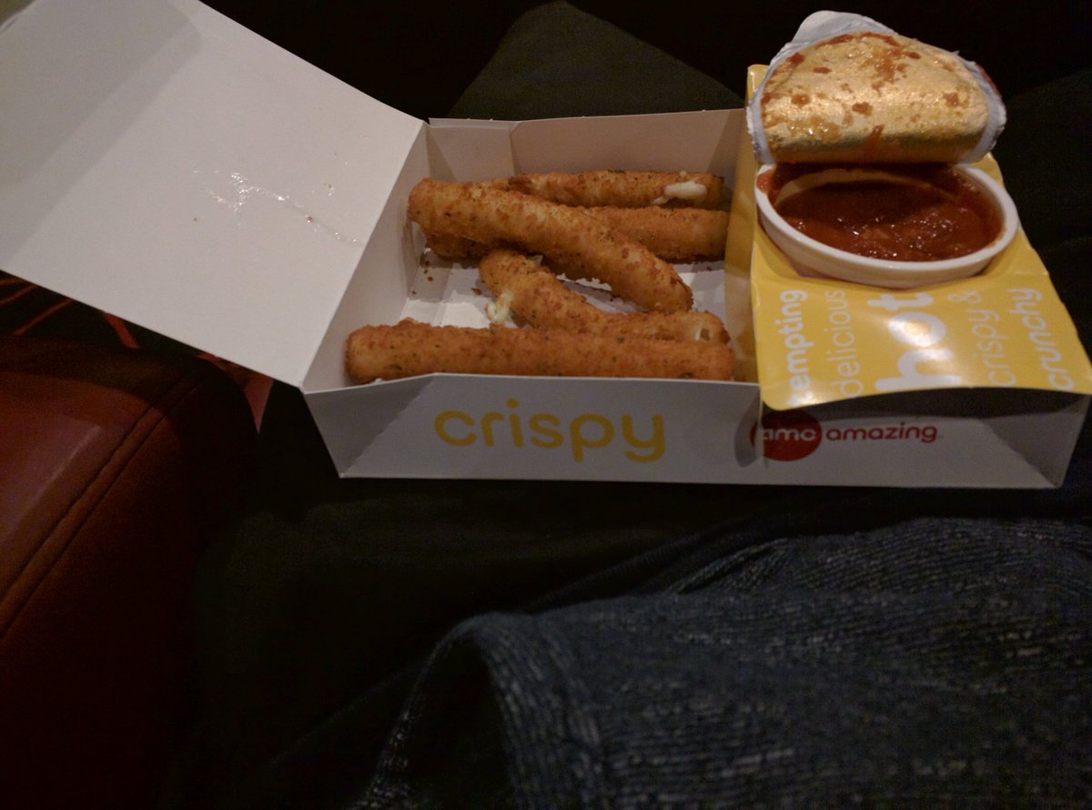 Scol0's tweet photo. @AMCTheatres you guys have the most underrated mozzarella sticks in the business. I get them everytime. #HugePortion #BestTasting 🍿🎟️ https://t.co/6O2mC7SKd4