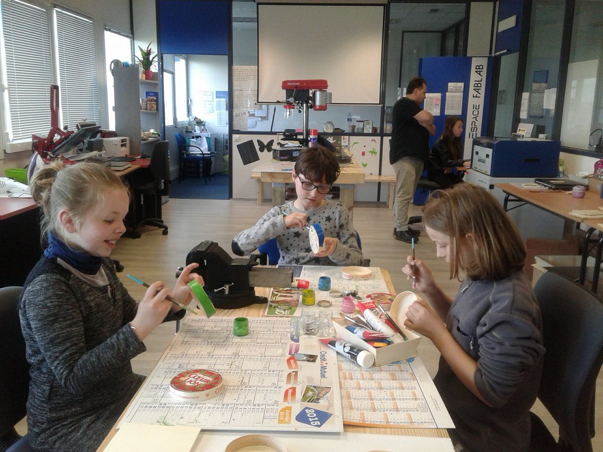 MontFabLab tweet picture