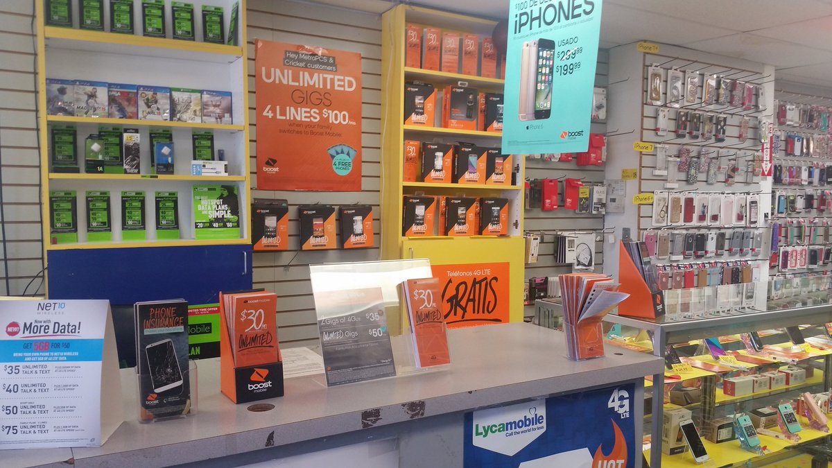 TUMobile_BRAHIM's tweet photo. #Teletronics #Training day# activations #Healty Metrics #BOOST MOBILE @coalmine26 @Eric_K_Wong @AWI_Tom @SpgNick https://t.co/vGS16SppwT