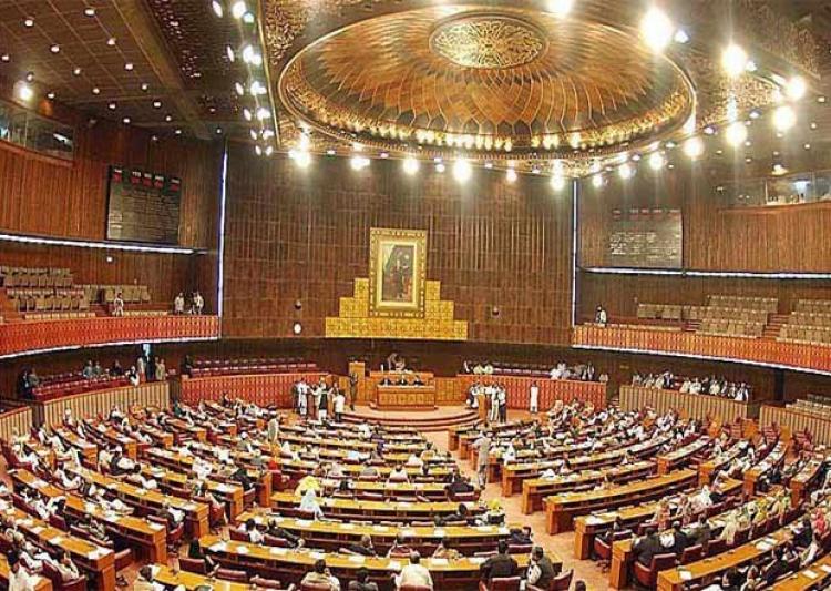 AdilNajam's tweet photo. #Trump🇺🇸 surrenders #climate leadership🌍
dirties himself with #coal⛏️
#Pakistan🇵🇰 parliament signs #ClimateLaw🏛️
Times, they r a changin'🎵 https://t.co/chGIG6vw1C