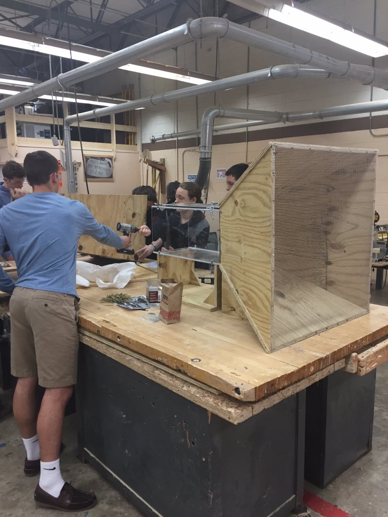 Doc's Aerospace class working on wind tunnel at vo-tech today. #wearebelfry #lovekyschools <a href="/PikeCoSchoolsKY/">Pike County Schools</a> <a href="/KVEC_ARI/">KVEC</a>