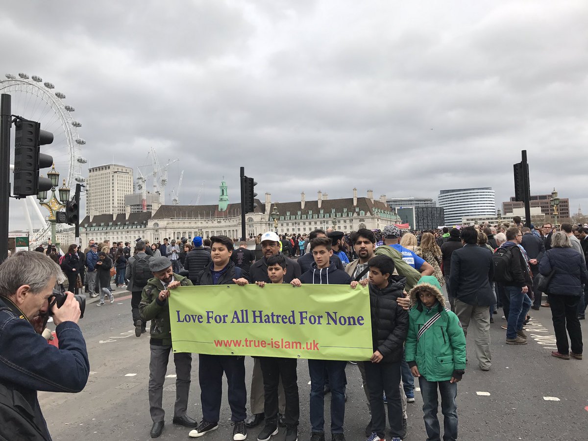 AtfalBF's tweet photo. 'My True Islam is to stand against all forms of extremism'.#TrueIslam #WeStandTogether #StrongerTogether https://t.co/4eEE2PX5Xf