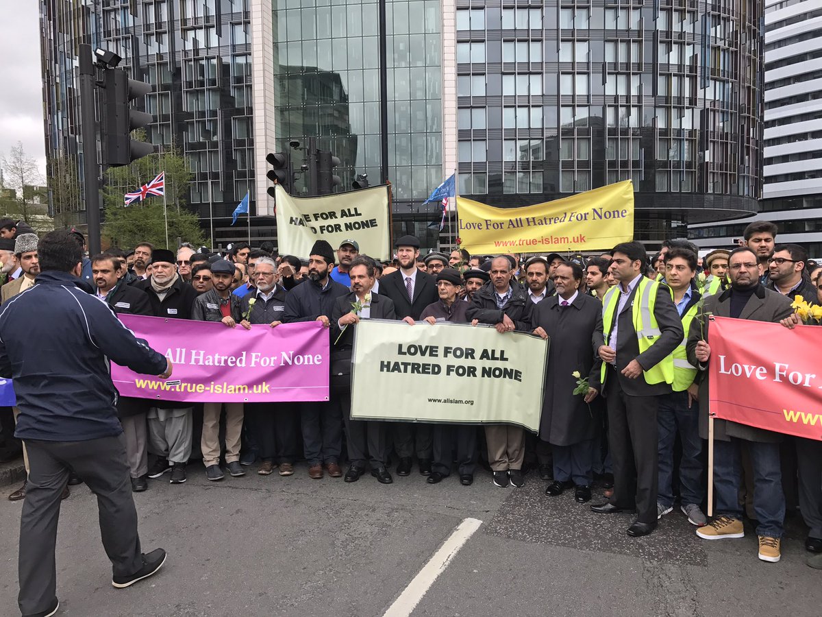 AtfalBF's tweet photo. 'My True Islam is to stand against all forms of extremism'.#TrueIslam #WeStandTogether #StrongerTogether https://t.co/4eEE2PX5Xf
