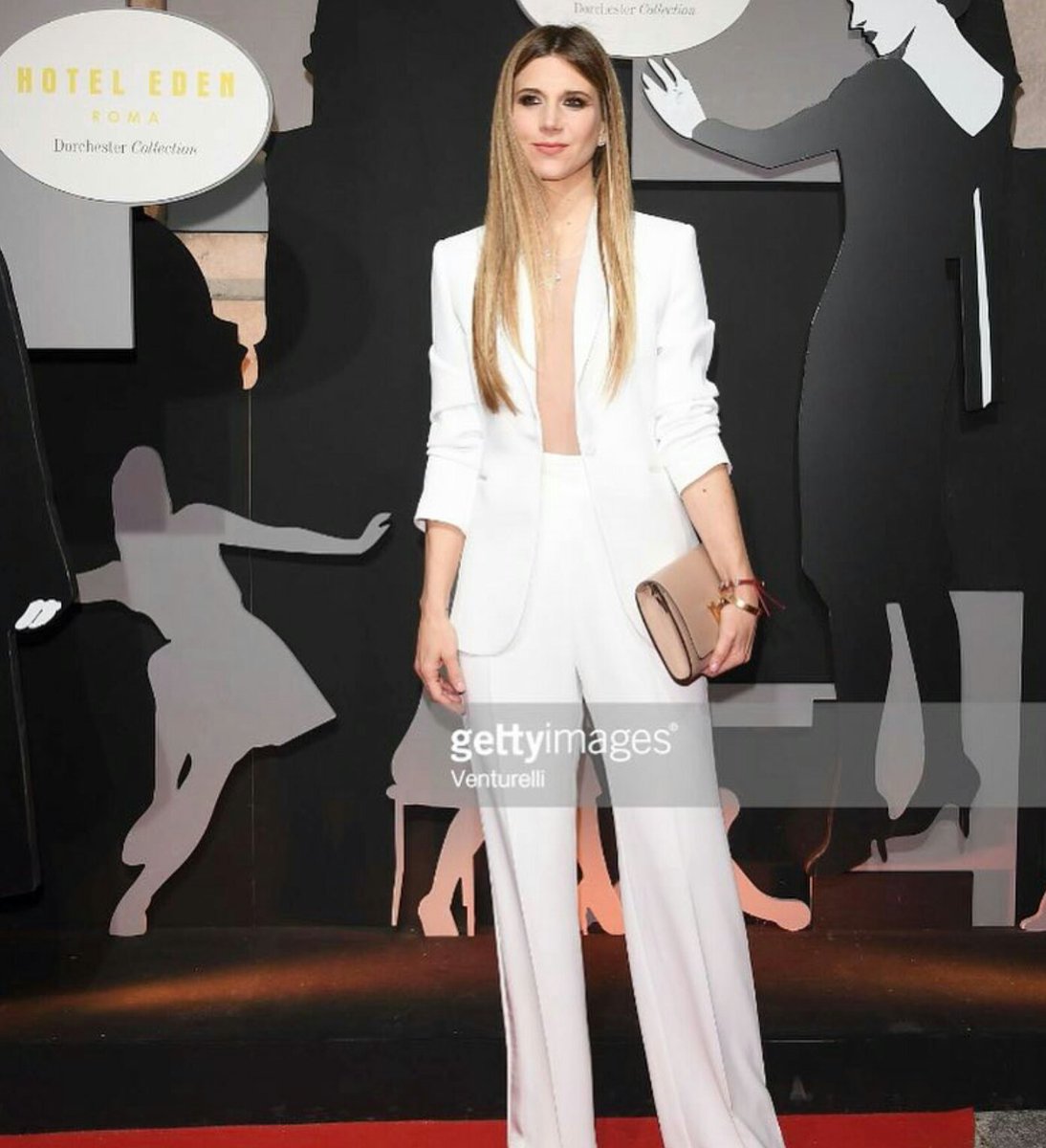 suite19pr's tweet photo. #NicolettaRomanoff #redcarpet opening @HotelEdenRome in @AtelierEme #Suite19pr #EleonoraPratelli #RobertoBisesti @OliviaMariotti https://t.co/LfHSPwLEce