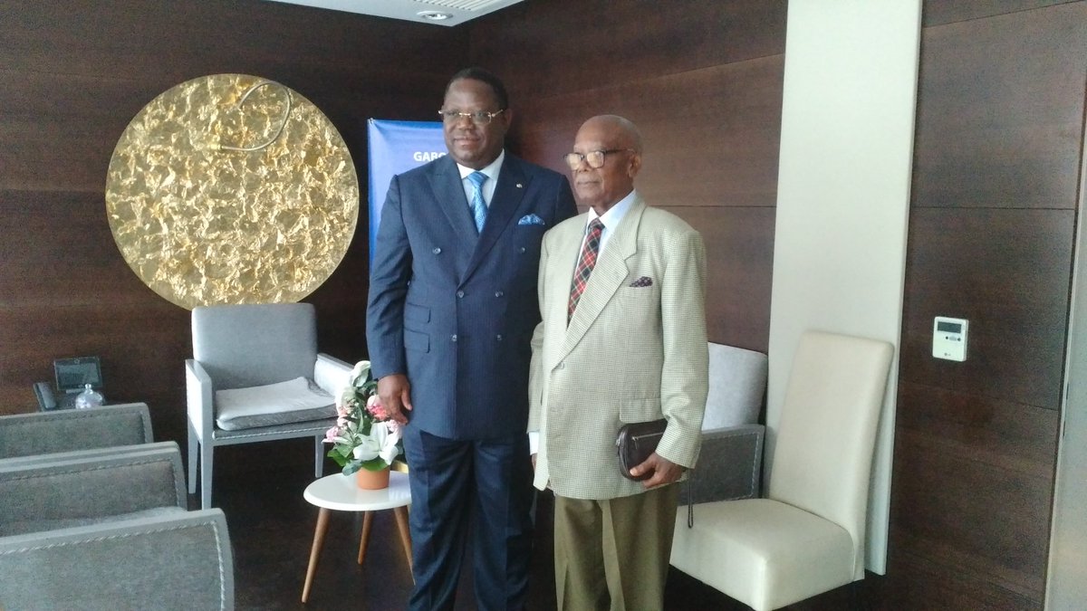 Par la suite, il s'est entretenu avec les anciens Premiers Ministres; en commençant par M. Paulin OBAME NGUEMA #DialPo