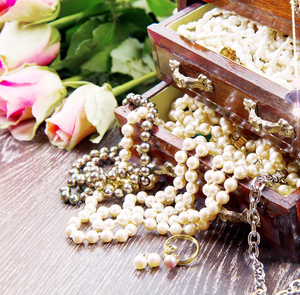 May your jewelry box be stacked as high as your heels.  #sugarbaby #sugardating