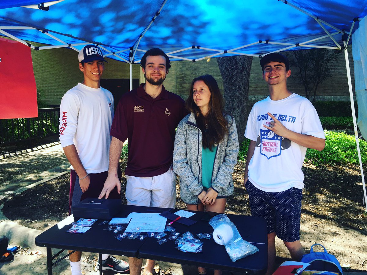 We're on the quad til Thursday! Selling pins for the #measlesandrubellainitative 🙌🏼