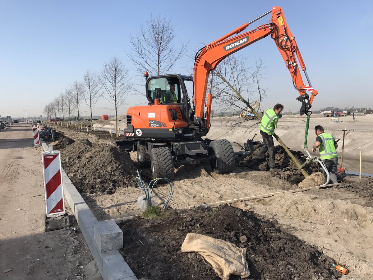 WWWestergouwe's tweet photo. WEER EEN TAKJE GROENER!
Westergouwe-I krijgt steeds meer vorm, deze week worden er bomen geplant. https://t.co/1tbQGozxy1