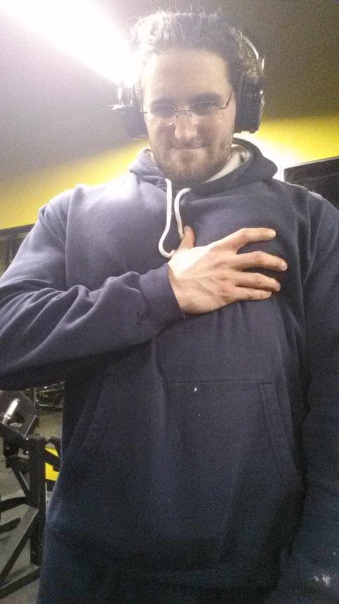 Makoim's tweet photo. Pecs... so swole.... need... gropes... #chestforever #pecs #soswole https://t.co/eOrjSpa2KK