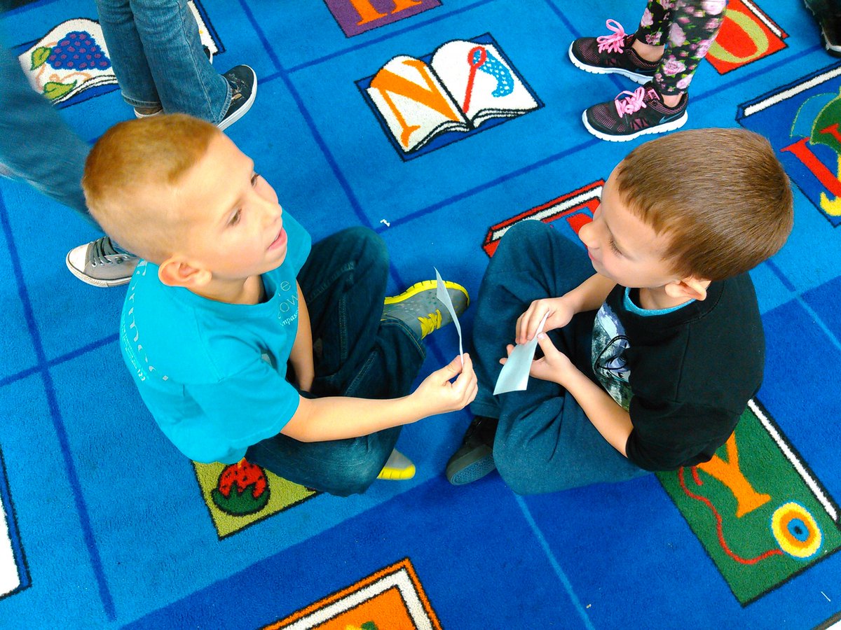 HimesRoxy's tweet photo. Working on comprehension in Whistle for Willie! Get up and get moving using quiz-quiz-trade! #skyline1617 #SSD200 #kaganchat #quizquiztrade https://t.co/ECfIQQXtpP